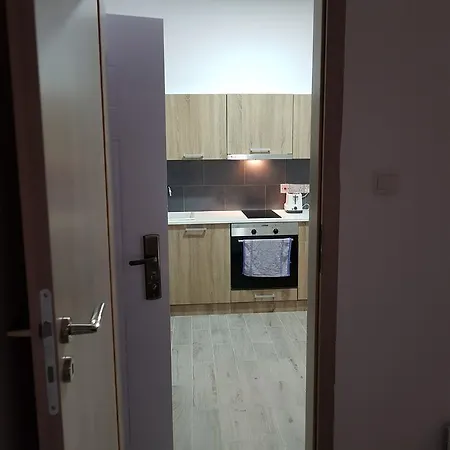 Mylos Court Apartment *