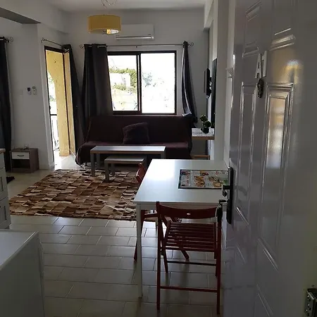 Mylos Court * Limisso