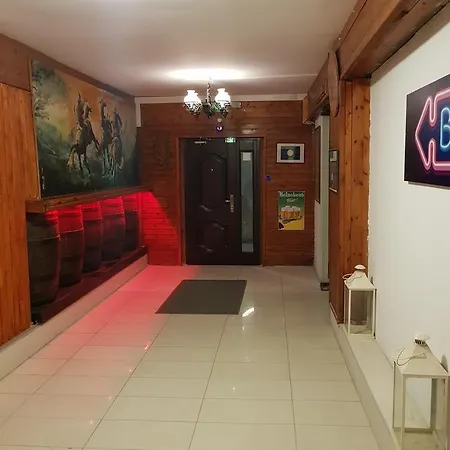Mylos Court