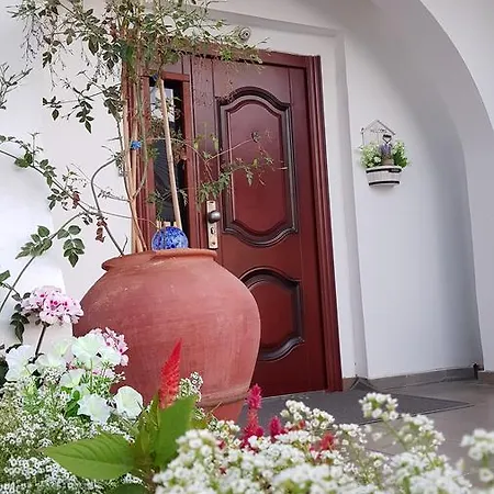 Apartment Mylos Court