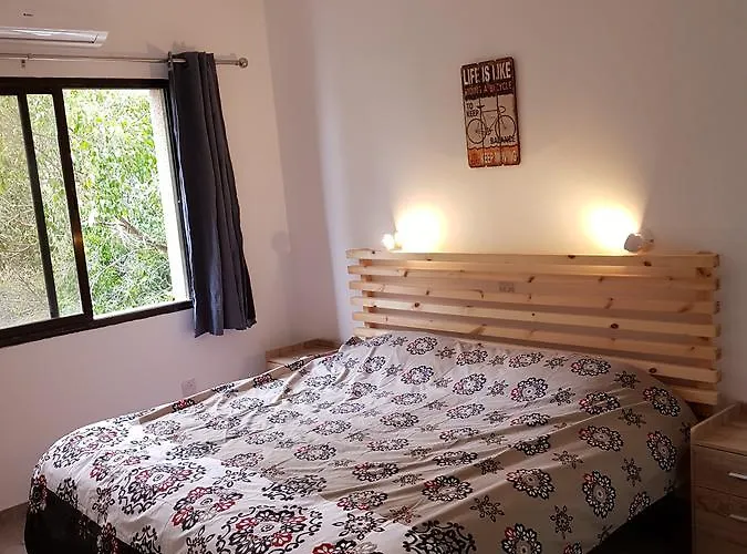 Lägenhet Mylos Court *