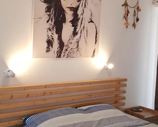 Lägenhet Mylos Court *